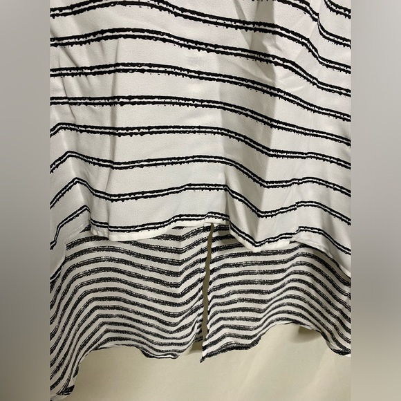 Chico’s Chyna Dual Striped Top - Picture 6 of 8